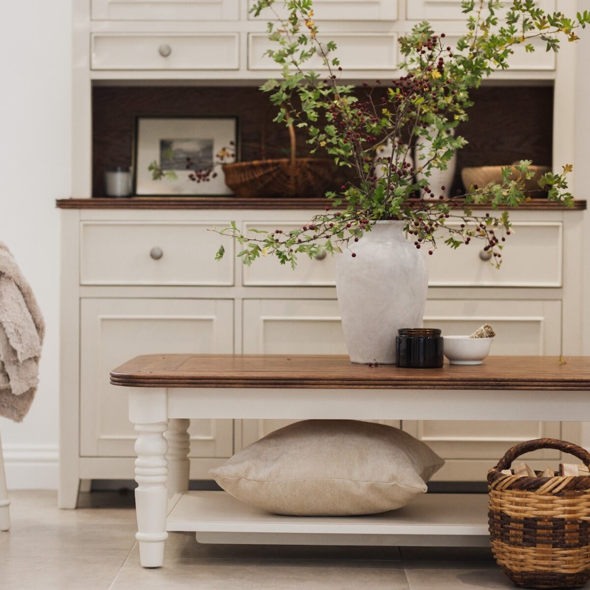 Queensbury Cotswold Cream Coffee Table